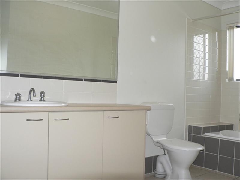 19/1 Daintree Drive, Parkinson QLD 4115