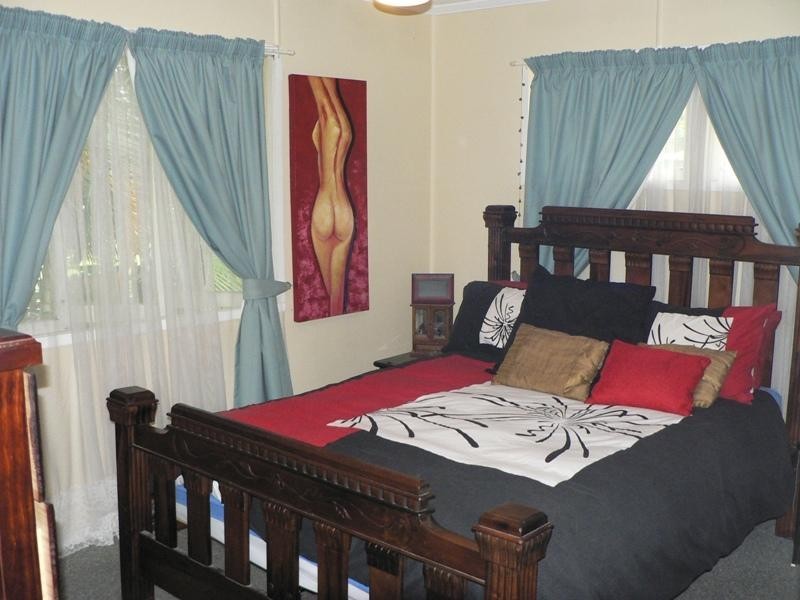 8 Benton Street, Acacia Ridge QLD 4110