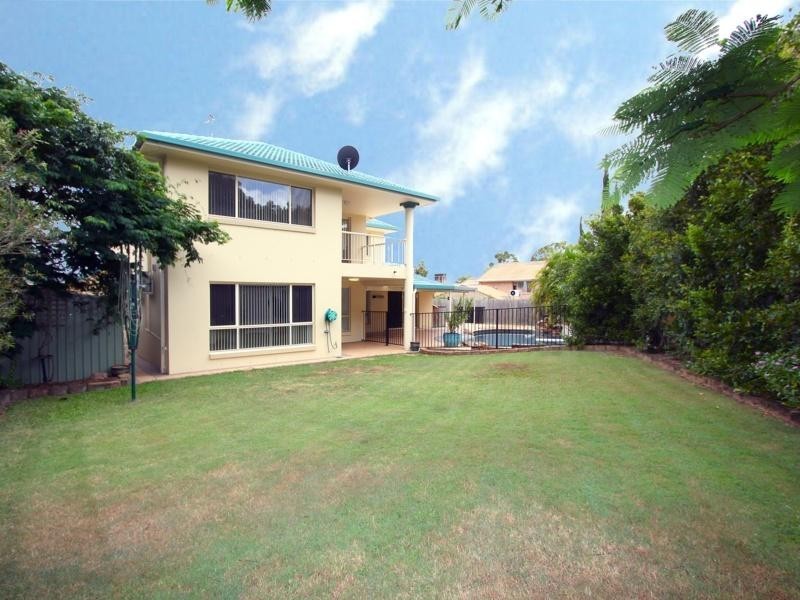 32 Poinciana Crescent, Stretton QLD 4116