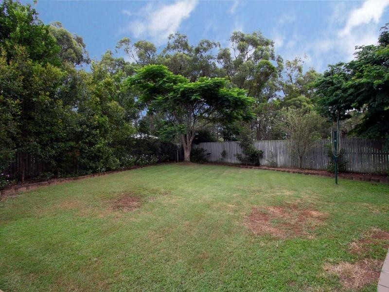 32 Poinciana Crescent, Stretton QLD 4116