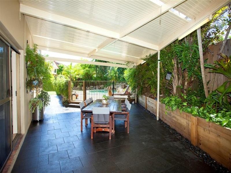 51 Coleman Crescent, Springwood QLD 4127