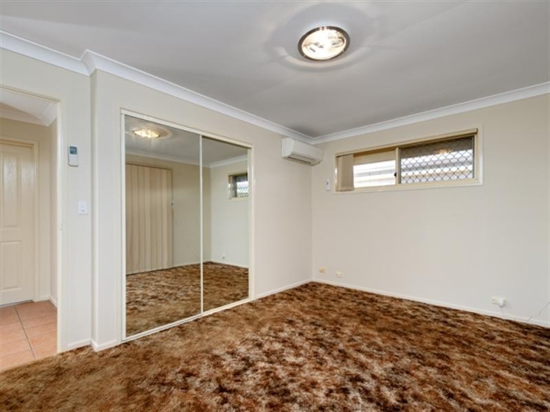 36 Greenlaw Place, Eight Mile Plains QLD 4113