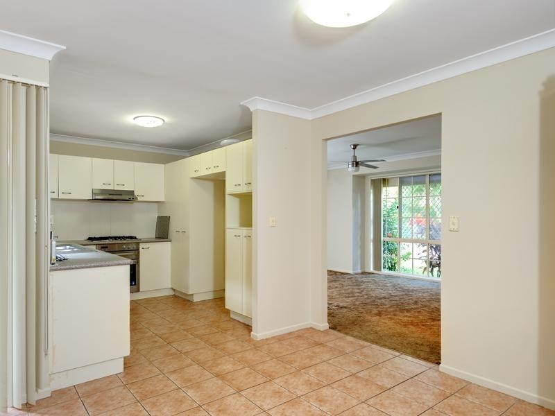 36 Greenlaw Place, Eight Mile Plains QLD 4113