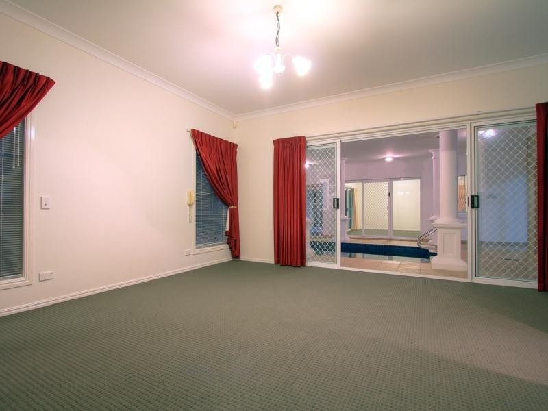 25 Manmarra Crescent, Eight Mile Plains QLD 4113