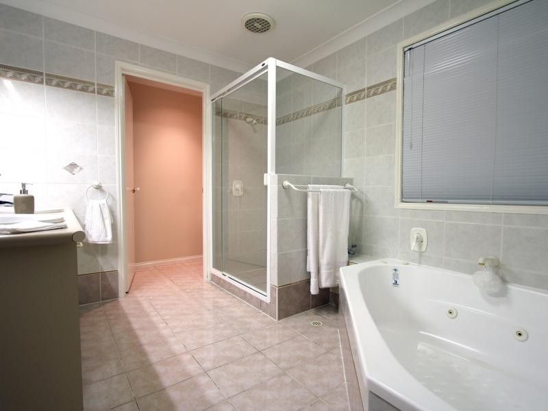 44 Ingluna Curcuit, Eight Mile Plains QLD 4113