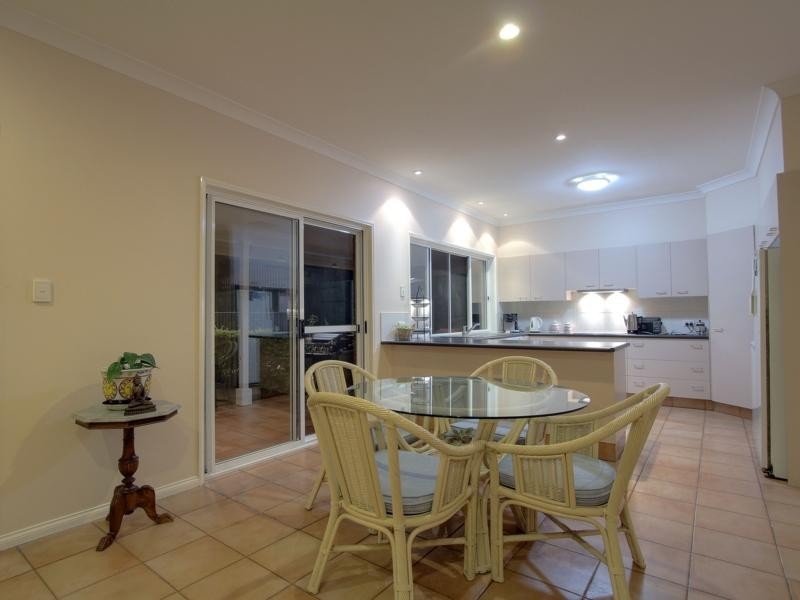 44 Ingluna Curcuit, Eight Mile Plains QLD 4113