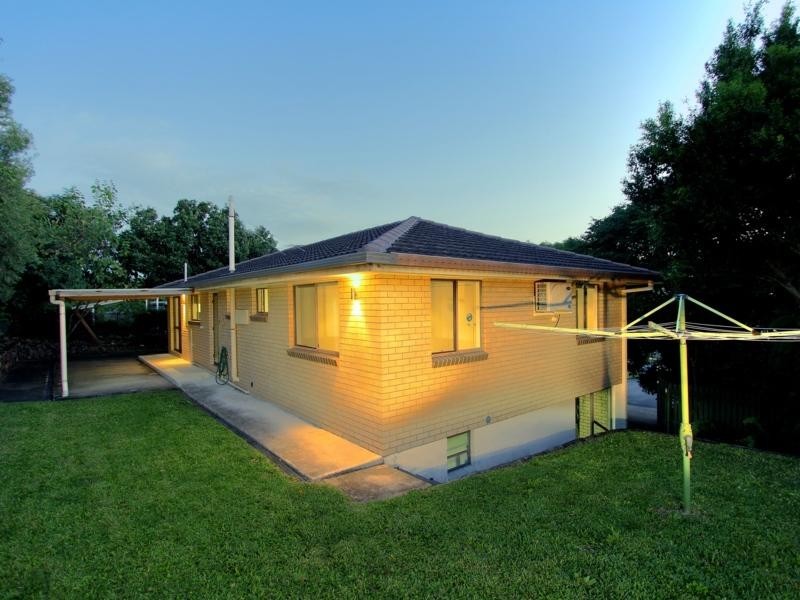 9 Ferris Street, Coorparoo QLD 4151