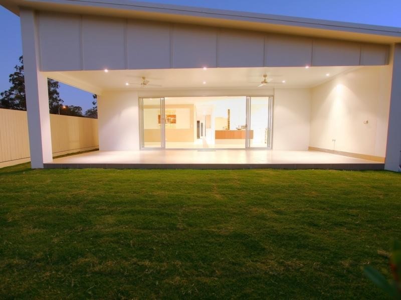 28 Aster Place, Calamvale QLD 4116