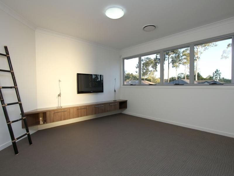 28 Aster Place, Calamvale QLD 4116