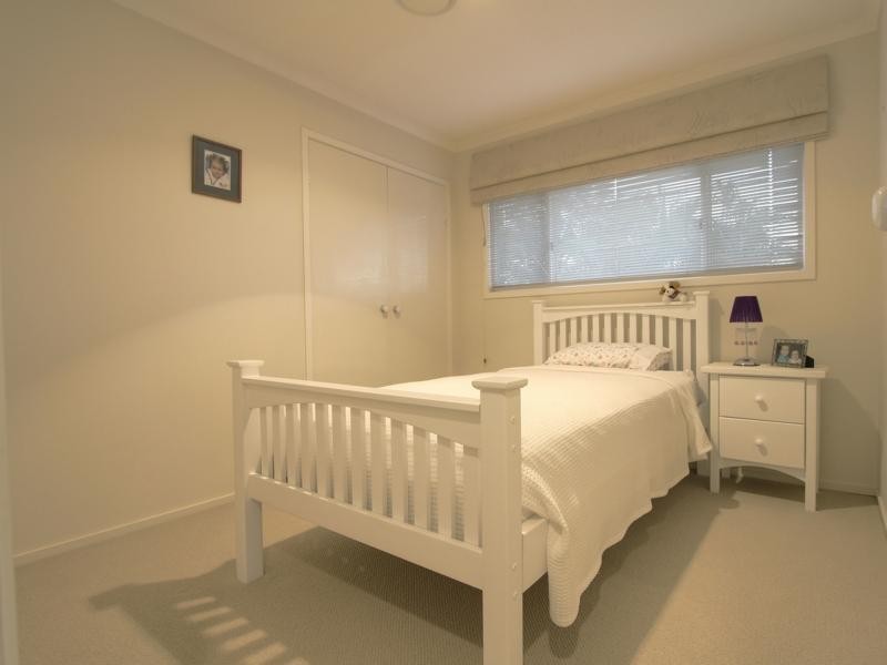 17 Casuarina Crescent, Calamvale QLD 4116