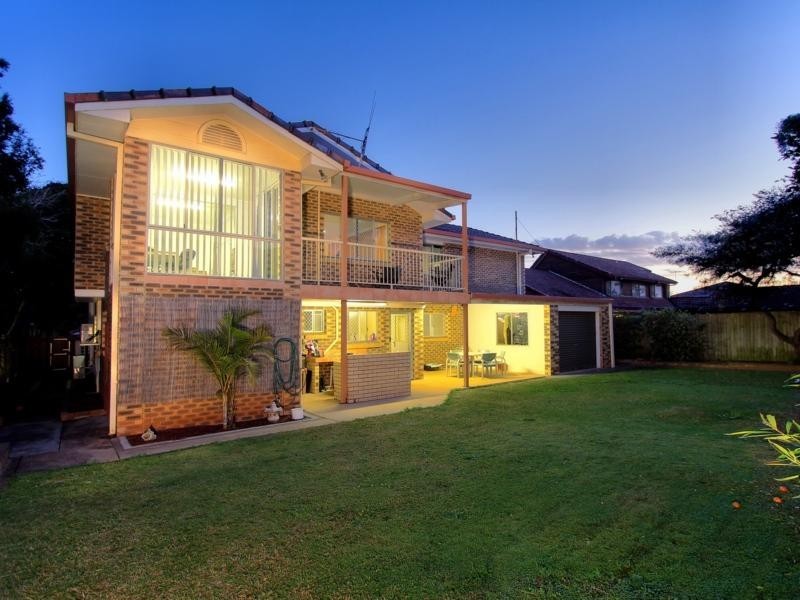 30 Faringdon Street, Robertson QLD 4109