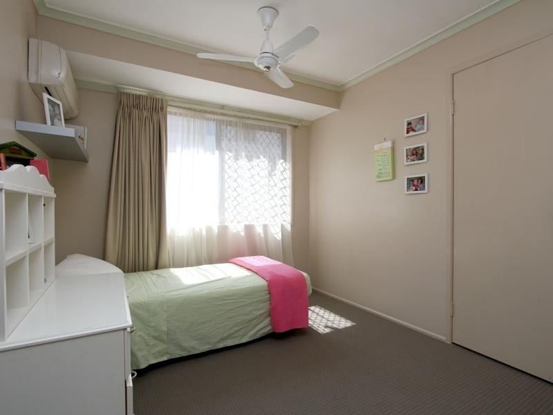 12 Gwandalan Street, Eight Mile Plains QLD 4113