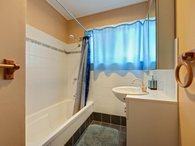 24a St Patrick Avenue, Kuraby QLD 4112