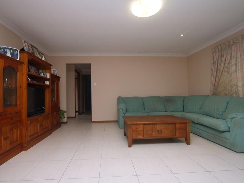 18 Oakleaf Street, Eight Mile Plains QLD 4113