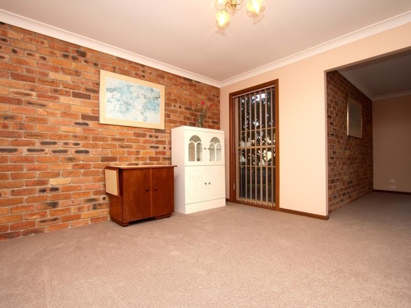 18 Oakleaf Street, Eight Mile Plains QLD 4113