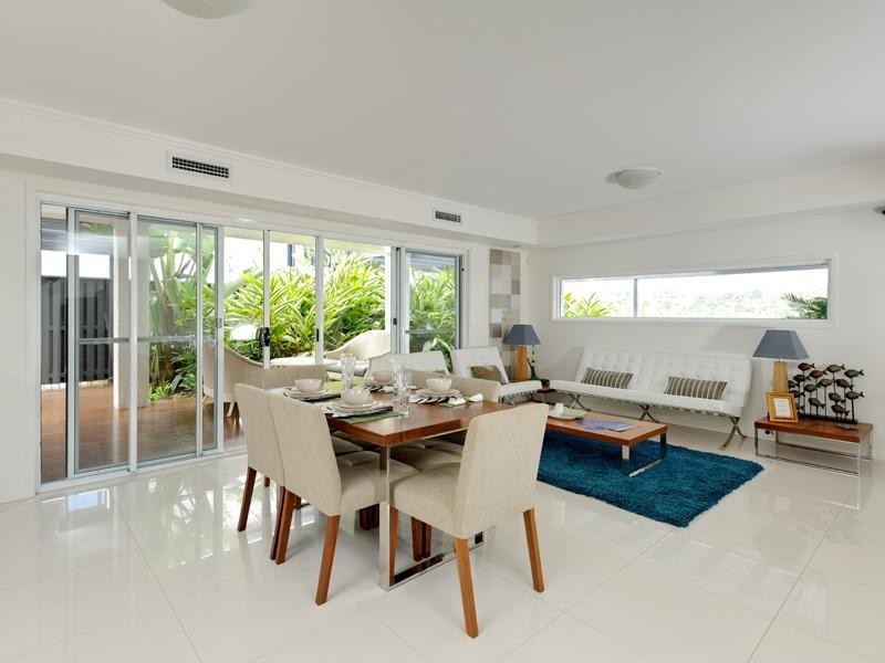 15 Dennis Vale Drive, Daisy Hill QLD 4127