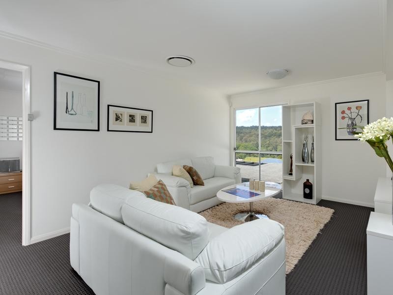 15 Dennis Vale Drive, Daisy Hill QLD 4127