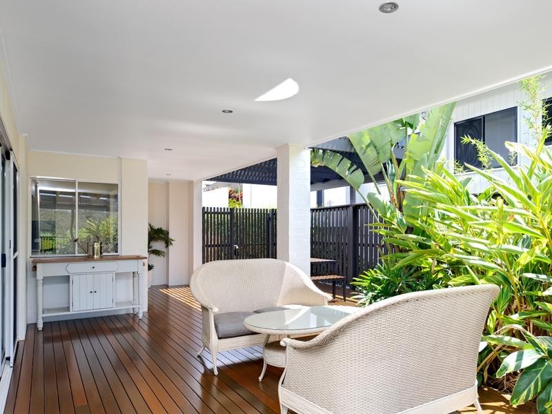 15 Dennis Vale Drive, Daisy Hill QLD 4127
