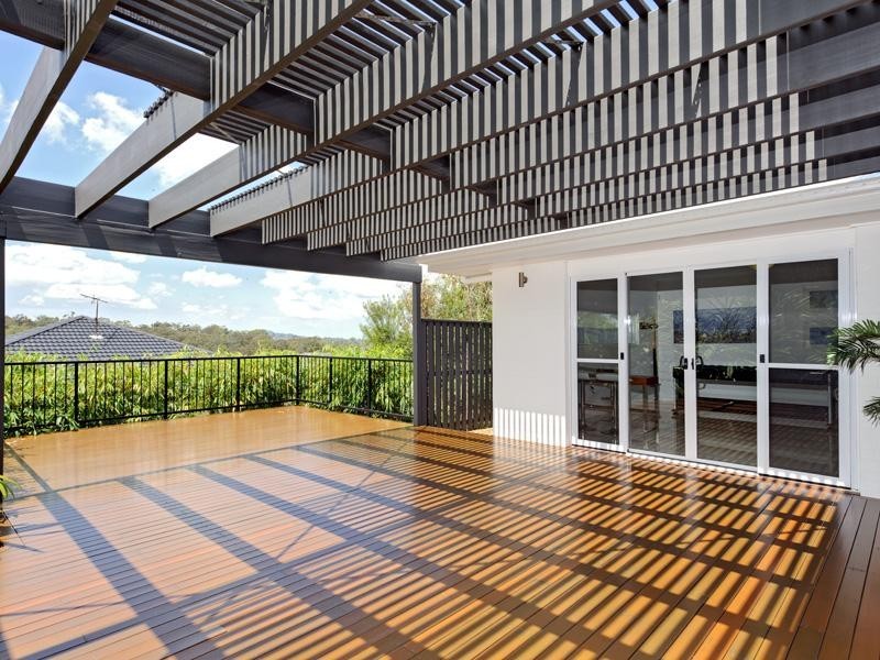 15 Dennis Vale Drive, Daisy Hill QLD 4127
