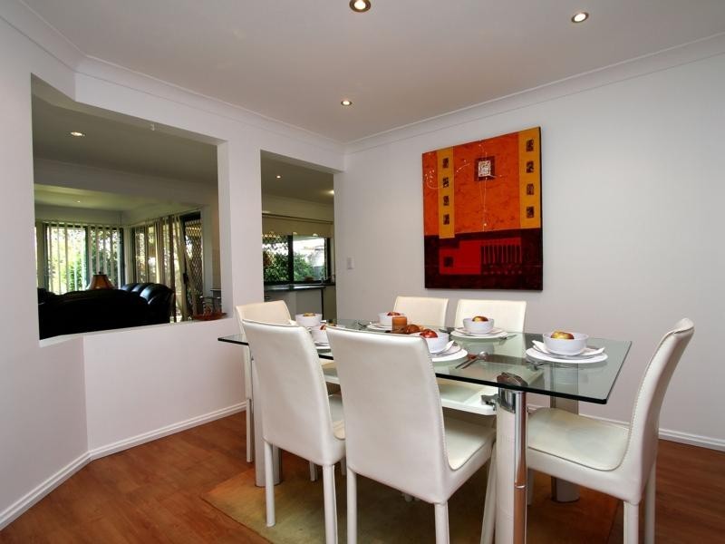 8 Sunrise Close, Runcorn QLD 4113