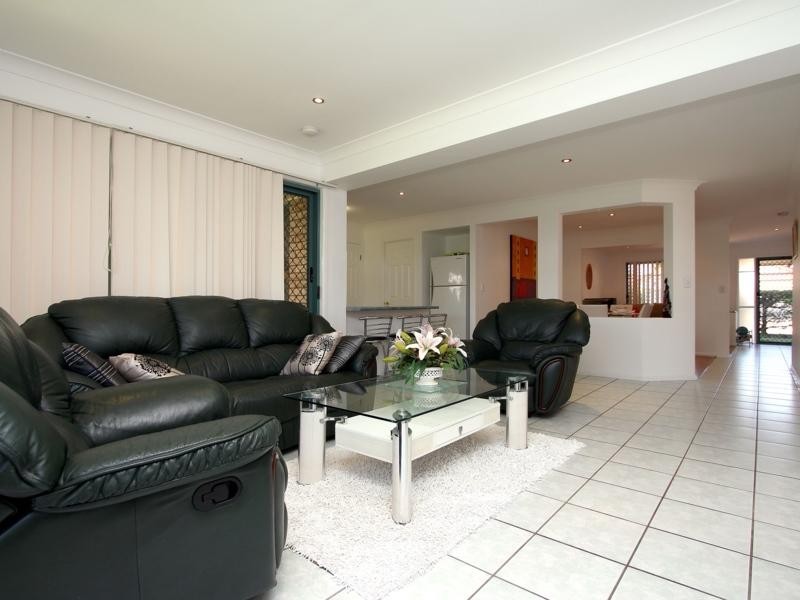 8 Sunrise Close, Runcorn QLD 4113