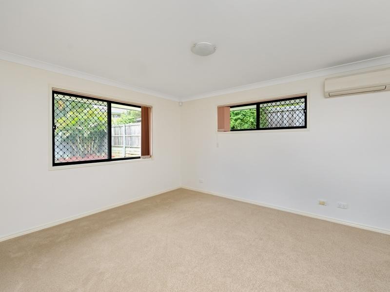 18 Sunhaven Crescent, Kuraby QLD 4112