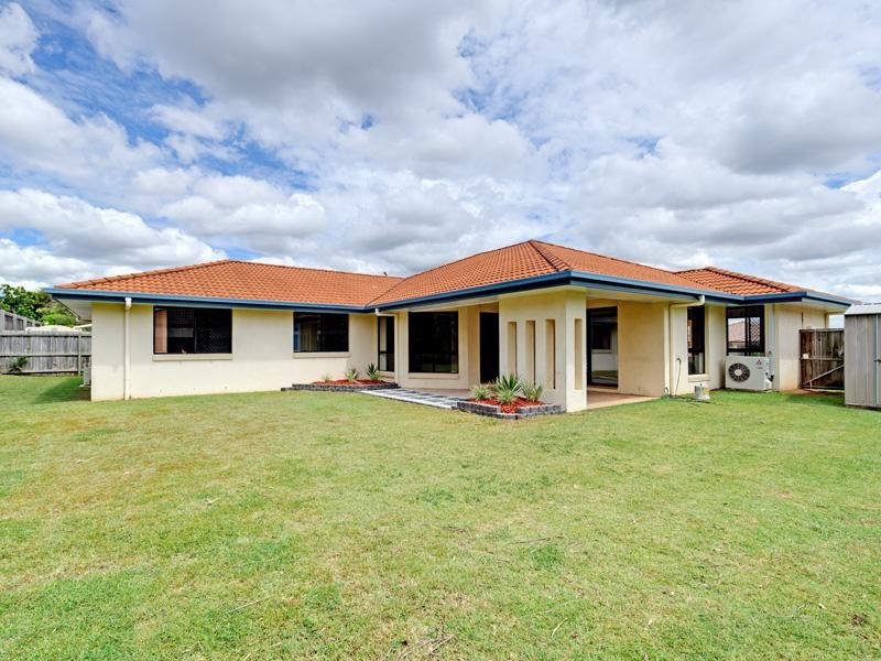 18 Sunhaven Crescent, Kuraby QLD 4112