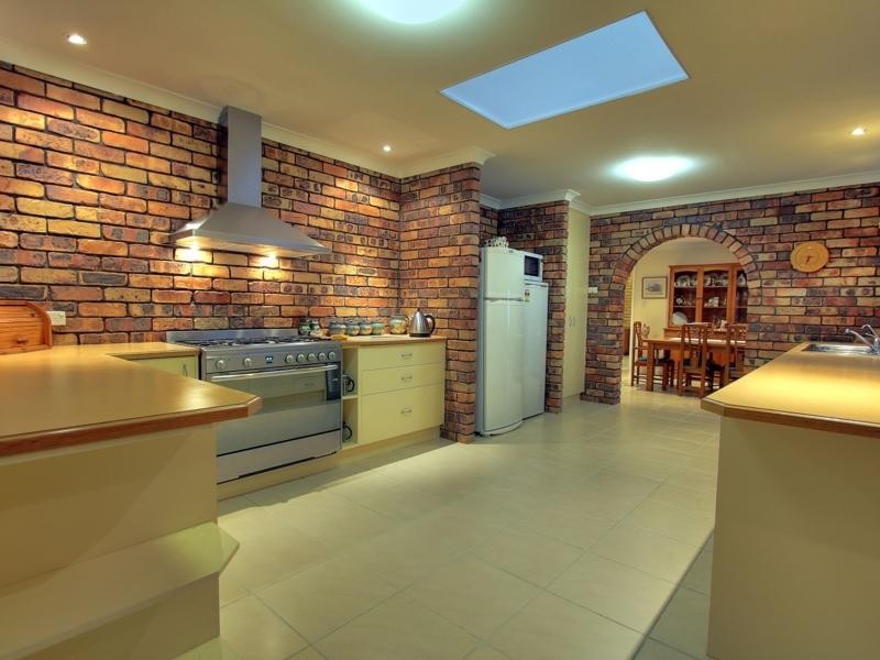 19 Brooklands Street, Eight Mile Plains QLD 4113