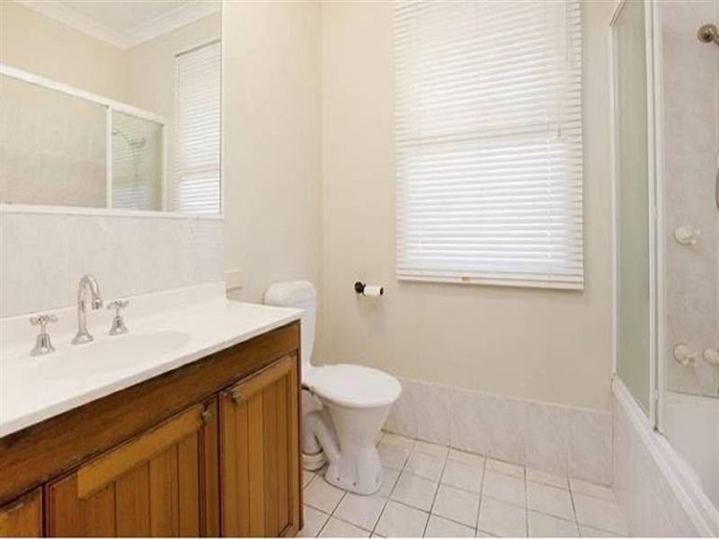 23 Withington Street, East Brisbane QLD 4169