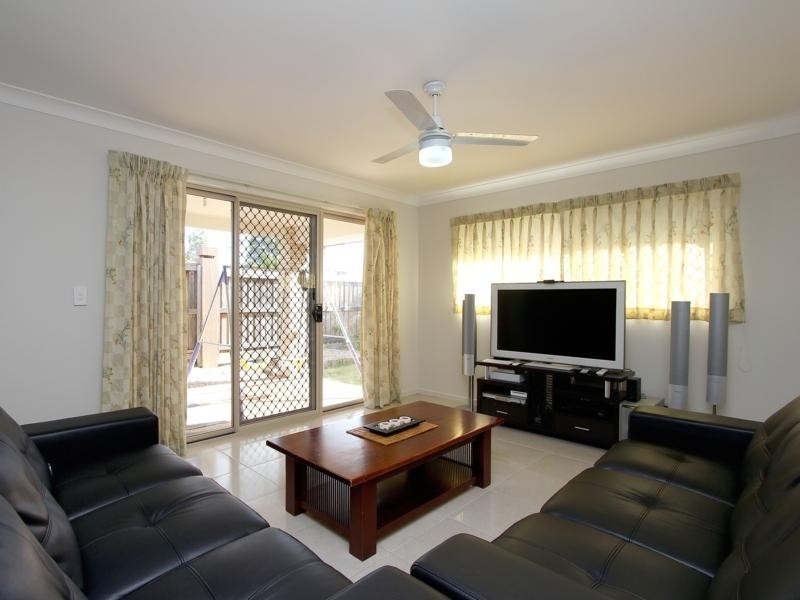 16 Rolfe Circuit, Underwood QLD 4119