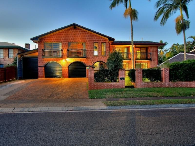 12 Parnassus Street, Robertson QLD 4109