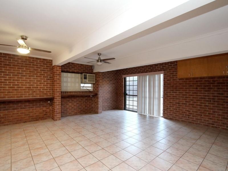 12 Parnassus Street, Robertson QLD 4109