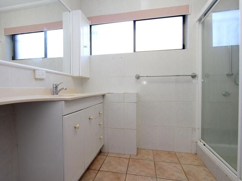 12 Parnassus Street, Robertson QLD 4109