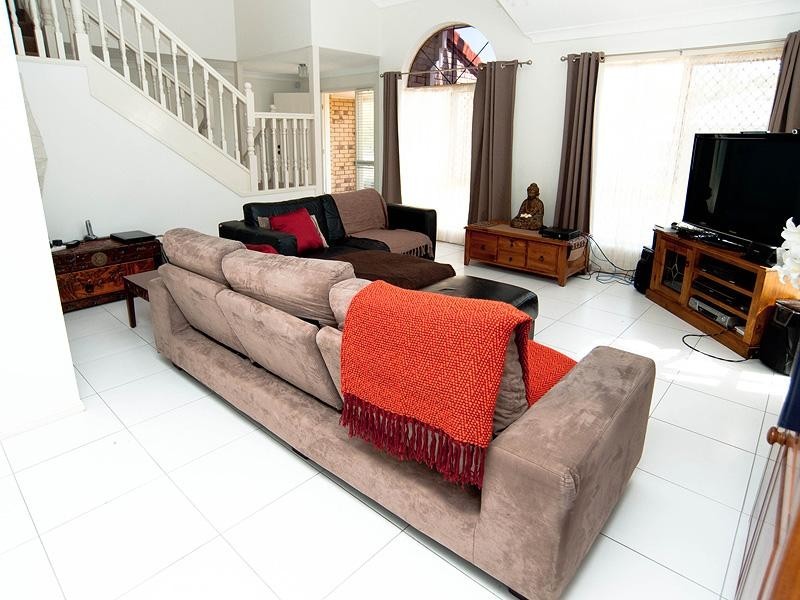 58 Bannockburn Crescent, Parkinson QLD 4115