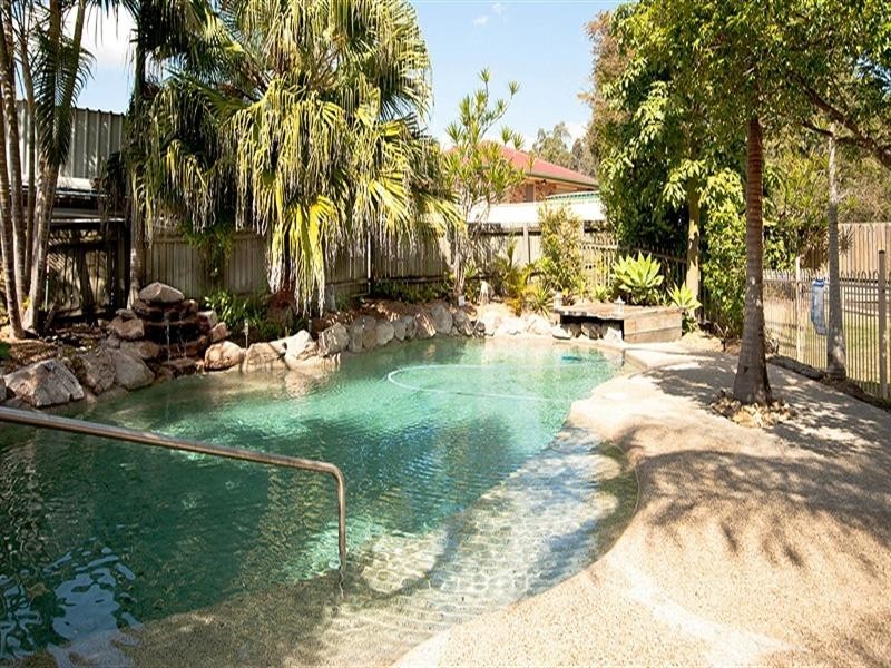 58 Bannockburn Crescent, Parkinson QLD 4115