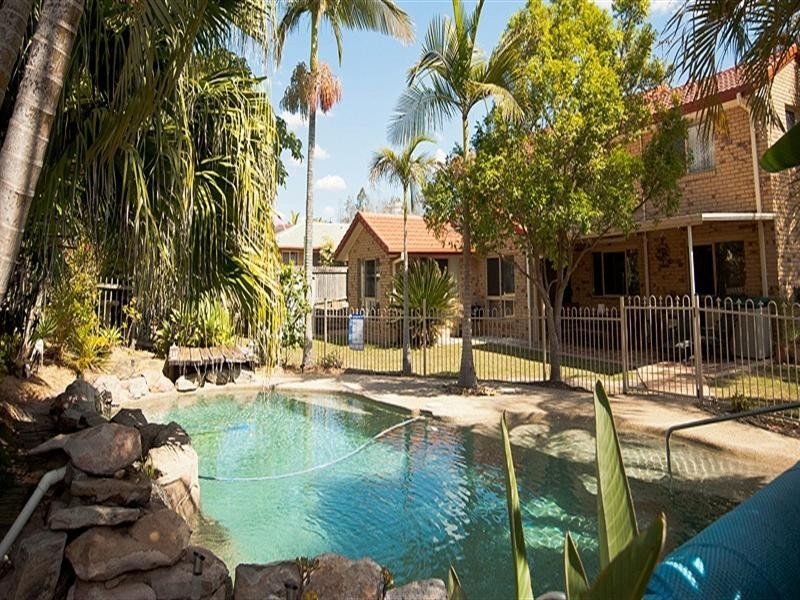 58 Bannockburn Crescent, Parkinson QLD 4115