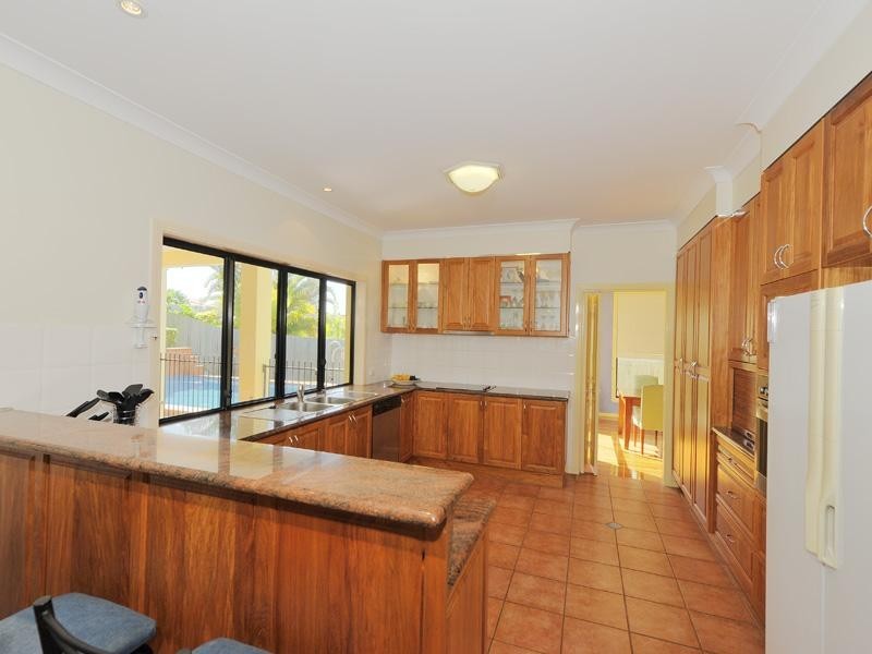 9 Kakirra Place, Eight Mile Plains QLD 4113