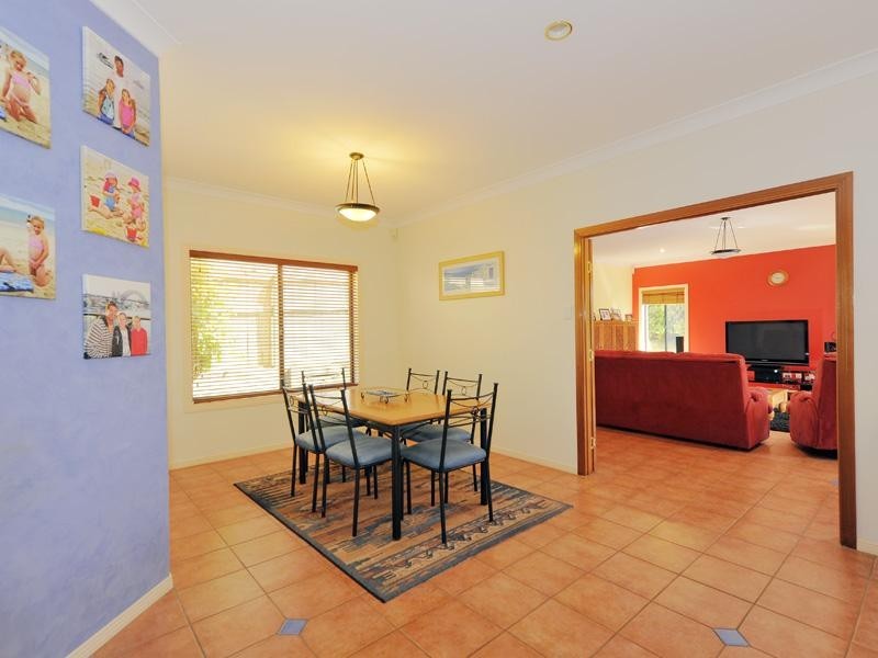 9 Kakirra Place, Eight Mile Plains QLD 4113