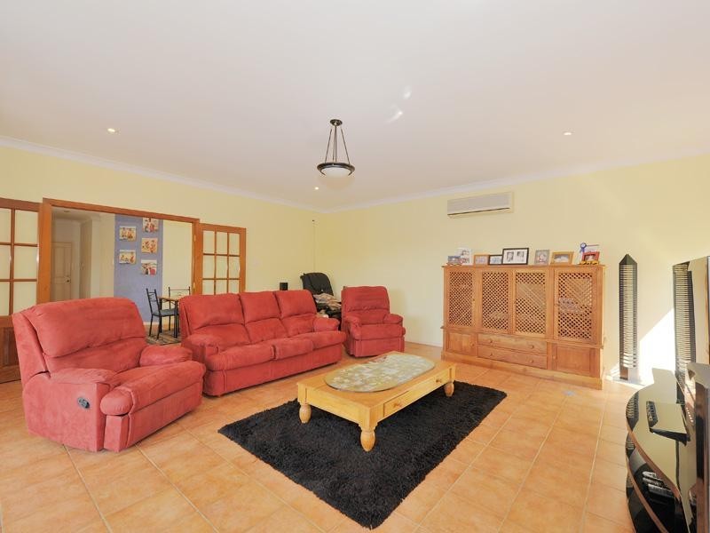 9 Kakirra Place, Eight Mile Plains QLD 4113