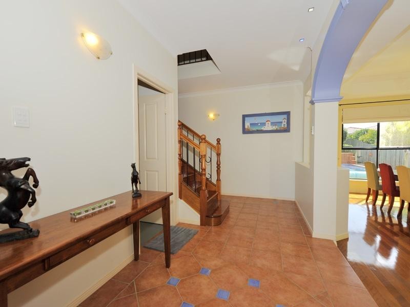 9 Kakirra Place, Eight Mile Plains QLD 4113