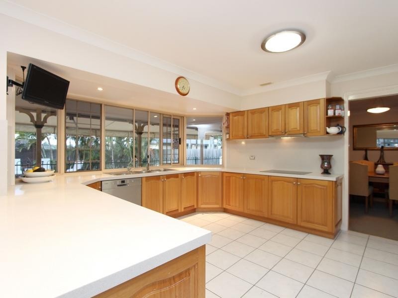 7 Dewberry Close, Eight Mile Plains QLD 4113