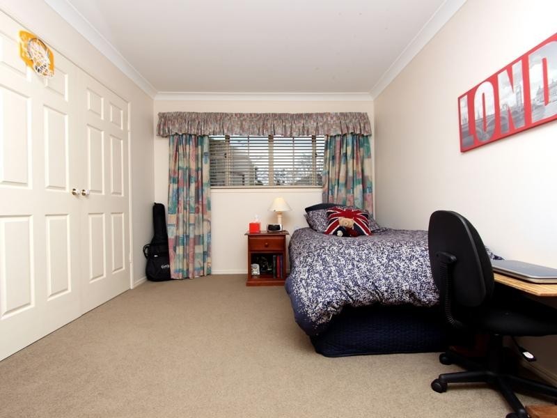 7 Dewberry Close, Eight Mile Plains QLD 4113