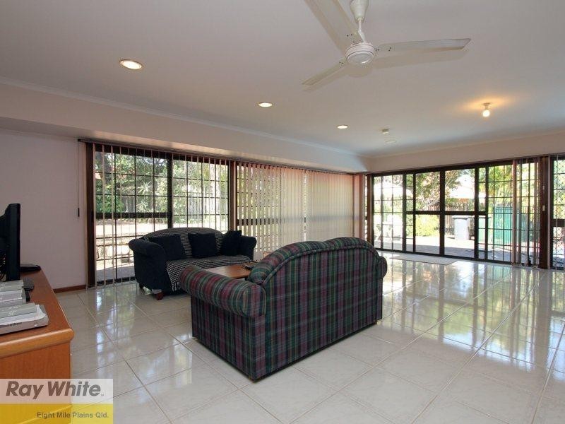 24 Dromos Street, Eight Mile Plains QLD 4113