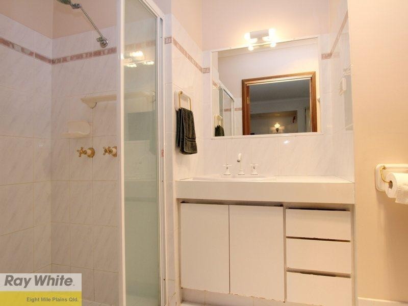 24 Dromos Street, Eight Mile Plains QLD 4113