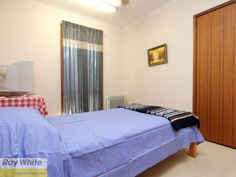 24 Dromos Street, Eight Mile Plains QLD 4113