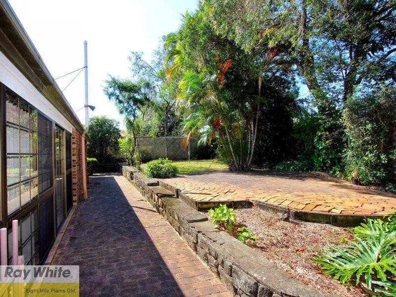 24 Dromos Street, Eight Mile Plains QLD 4113