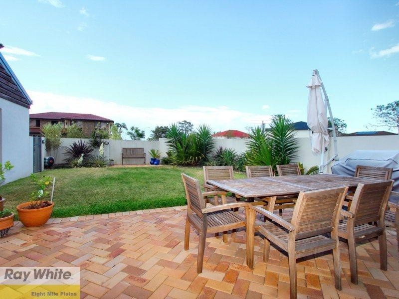 2 Hollyberry Street, Eight Mile Plains QLD 4113