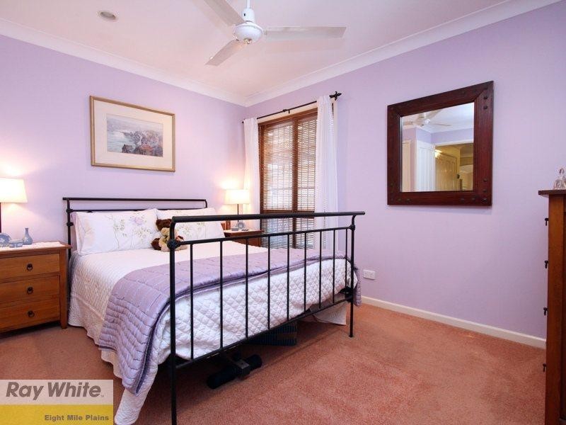 2 Hollyberry Street, Eight Mile Plains QLD 4113