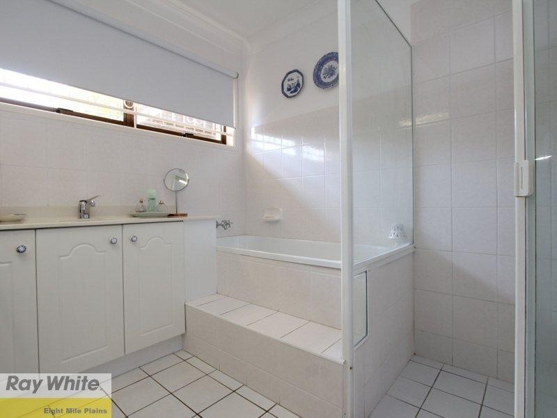 2 Hollyberry Street, Eight Mile Plains QLD 4113