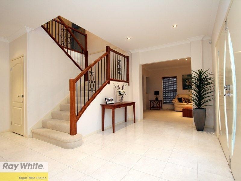 11 Ellendale Circuit, Eight Mile Plains QLD 4113